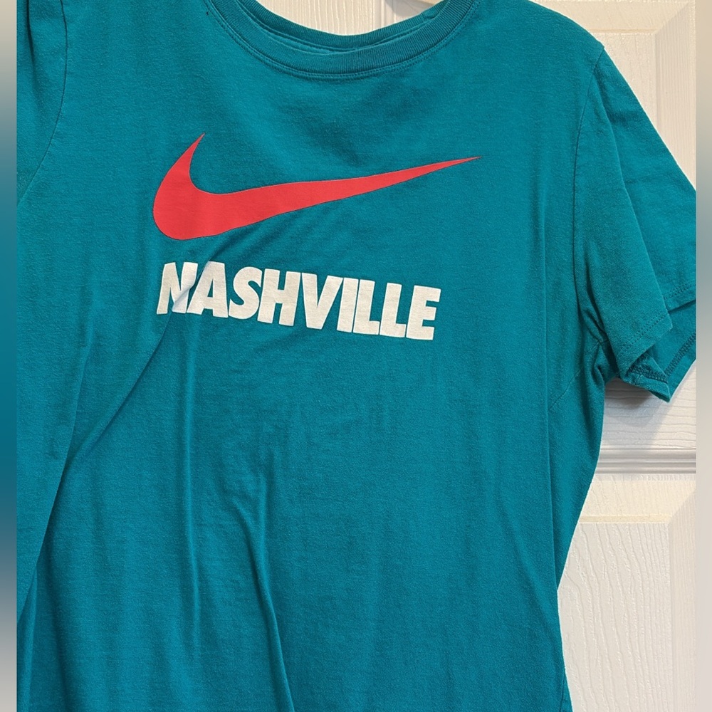 Nike Turquoise T-Shirt with Pink Swoosh